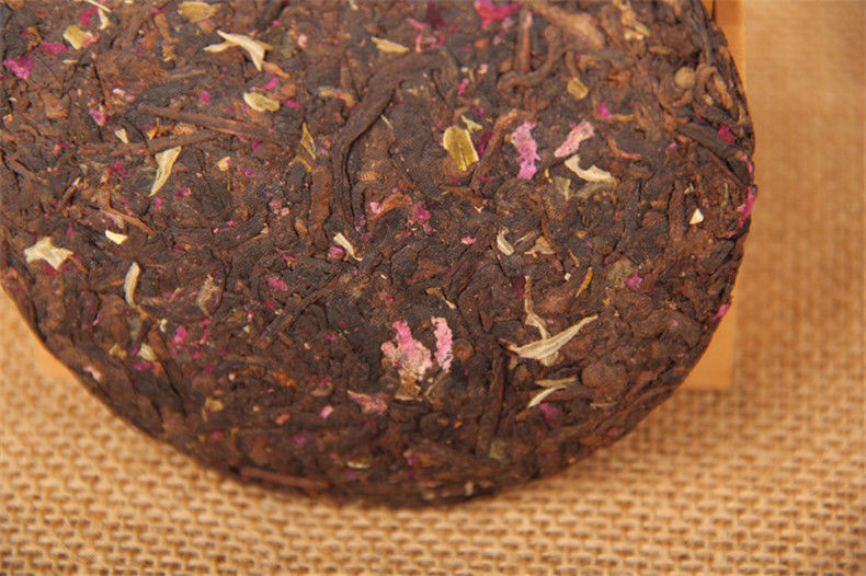 Healthy Pressed Tea Green Food Yunnan Organic Ripe Puer Tea Rose Flavor Tea 100g