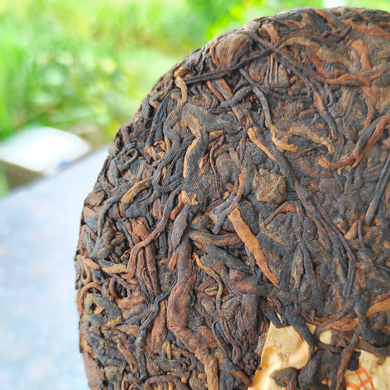 Pressed Tea Healthy Drink Golden Bud Cooked Tea Yunnan Ripe Pu-Erh Tea Cake 200g