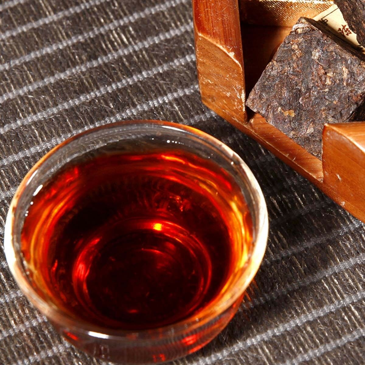 Ripe Puer Tea Brick Old Pu'er Black Tea Cooked Puerh Yellow Iron Box Yunnan 250g Secondary image