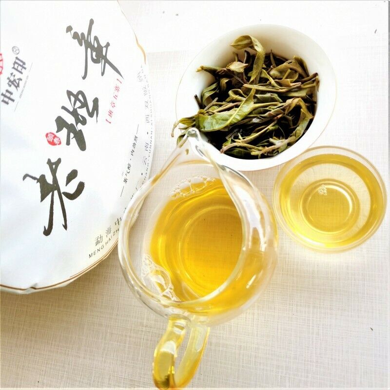Healthy Drink Organic Green Tea Lao Banzhang Pu'er Tea Pressed Tea 357g Secondary image