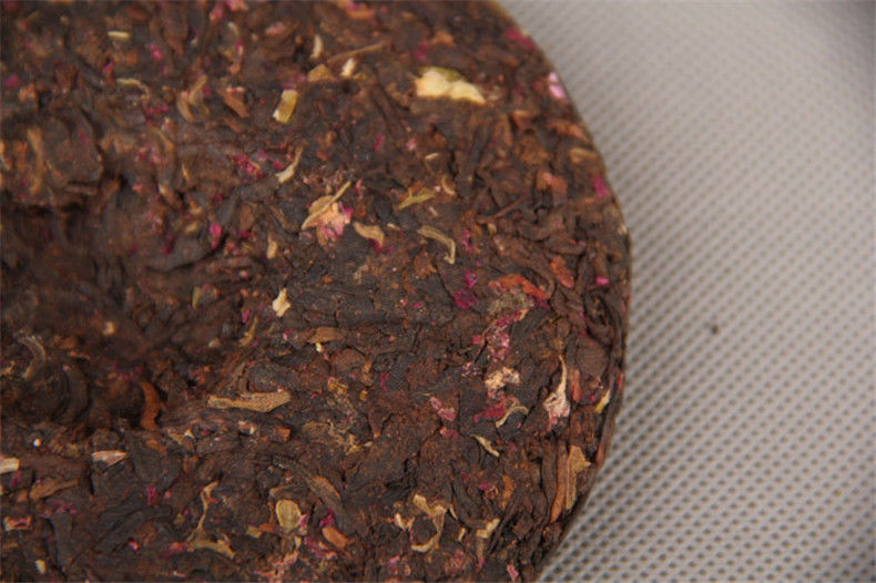 Healthy Pressed Tea Green Food Yunnan Organic Ripe Puer Tea Rose Flavor Tea 100g