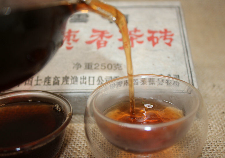 Antique Natural Organic Tasty Black Tea Chinese Yunnan Ripe Puer Tea Brick 250g Main image