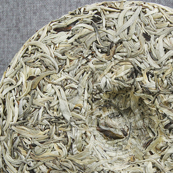 Single Bud Old Tea Ancient Tree White Silver Needle Healthy Care Cha Pu erh Tea