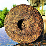 Organic Tea Ancient Tree Pu'er Tea Zhonghong Ying Yunnan Qizi Cake Tea 357g