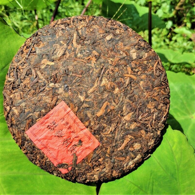 Golden Bud Tribute Cake Premium Black Tea Top Laobanzhang Ripe Pu'er Tea 357g Main image