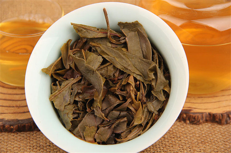 China 357g Spring Puer Cake Pu Erh Raw Pu-erh Green Tea Handmade Fermented Leaf
