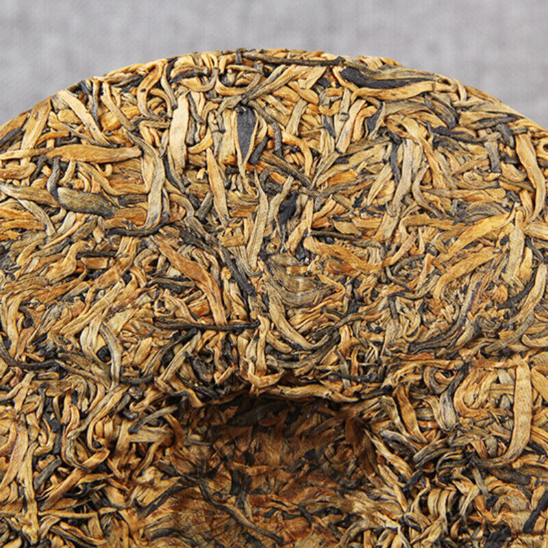 Honey Fragrant Golden Bud Dian Hong Tea Top Yunnan Dianhong Black Tea Cake 357g