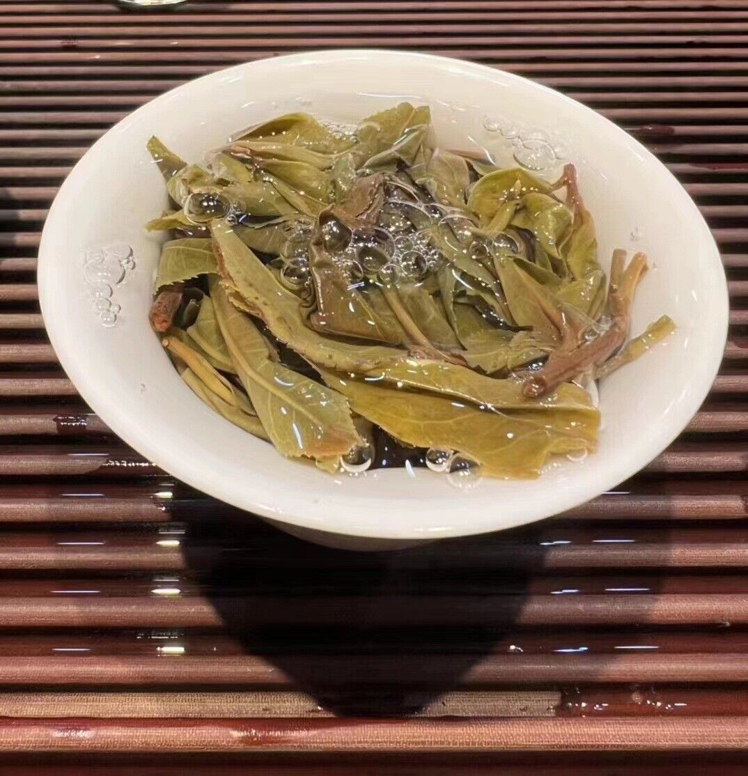 Rare Icelandic Ancient Tree Pu-erh Tea Fat Scraping Raw Tea Sweet 100g