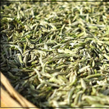 150g Top-Grade Shoumei Old White Tea 2013 Gardenia Hand Tearing White Tea Cake