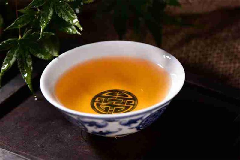 Pu-erh tea Cha tea Pure ancient trees Puerh tea Classic wild field incense 357g