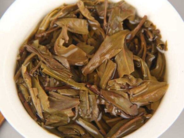 Bamboo Tube Iceland Ancient Tree Puer Tea Healthy Drink Yunnan Pu Erh Tea 500g
