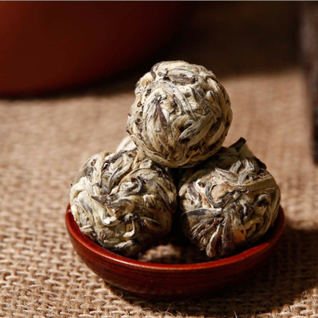 Yunnan Pu-erh Tea Raw Tea Mini Dragon Ball White Silver Needle Health Green Food