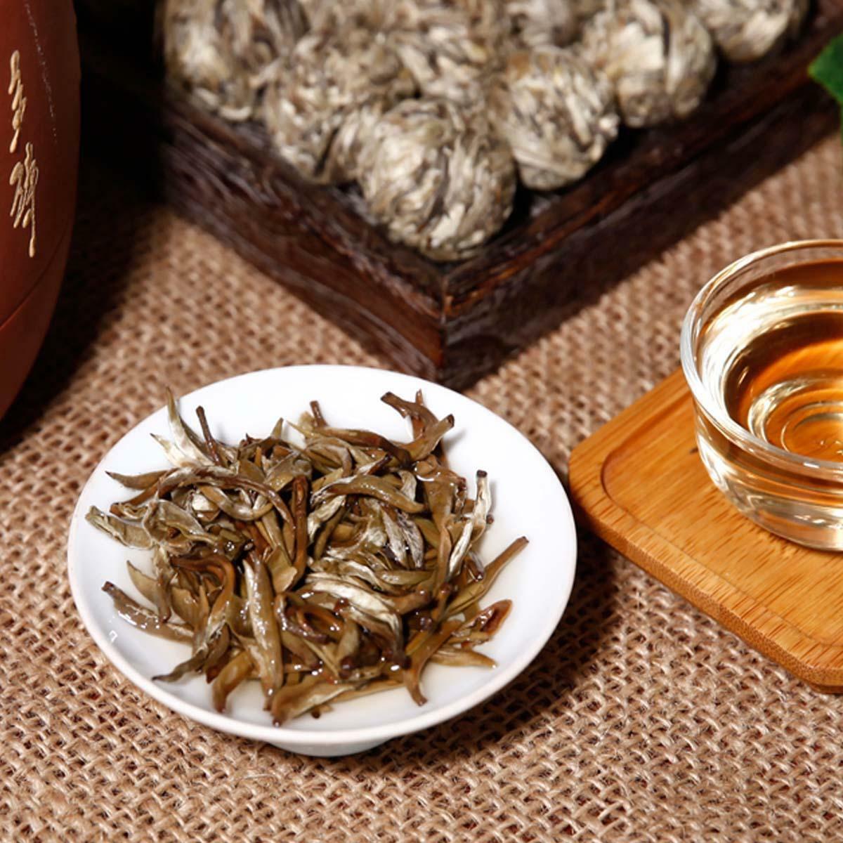 Yunnan Pu-erh Tea Raw Tea Mini Dragon Ball White Silver Needle Health Green Food