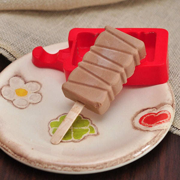 Cartoon DIY Silicone Ice Cream Mold Popsicle Molds Maker Holder Frozen Ice Mould with Popsicle Sticks Kitchen Tools