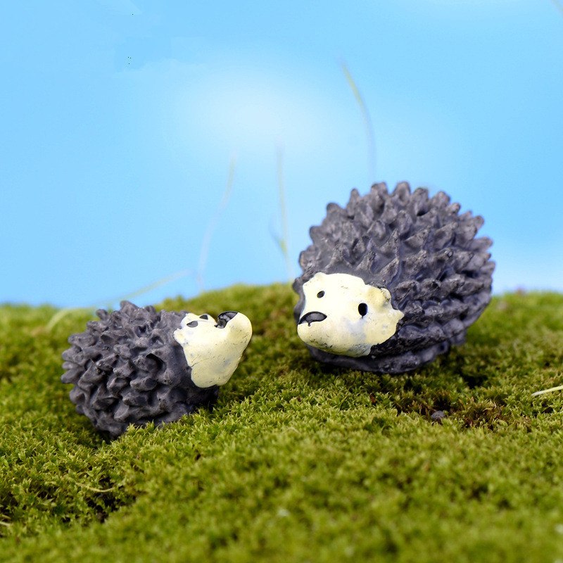 XBJ100 Mini 5pcs Hedgehog mother and little hedgehog decor supplies moss micro landscape deco  Garden deco Creative handicrafts