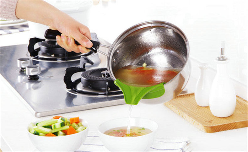 New Coming Creative Kitchen Gadgets Pour Soup Anti-spill and Leak Soup Deflector Useful Home Kitchen Specialty Tools