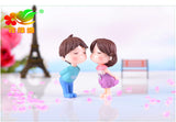 1pair kiss couple dolls small ornaments crafts ornaments micro landscape ornaments PVC plastic