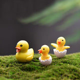 XBJ018 Mini Decoration 2 pcs Crafts Garden Duck Ornament 1 Adult Duck and1 Hatching Duck Terrarium Figurines Micro Landscape