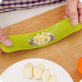 New Gadget Kitchen Press Garlic Crusher Chopper Cozinha Cuisine Accesorios Households Slice Cooking Tool