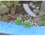 XBJ094 Mini 5pcs Blue eyes small frogs decoration supplies moss micro landscape deco  Garden deco Creative handicrafts