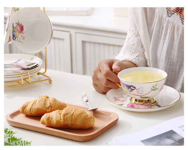 Pastoral Flower Bird Bone China Tea Cup Saucer Spoon Set 200ml British Cafe Porcelain Coffee Cup Advanced Ceramic Teacup