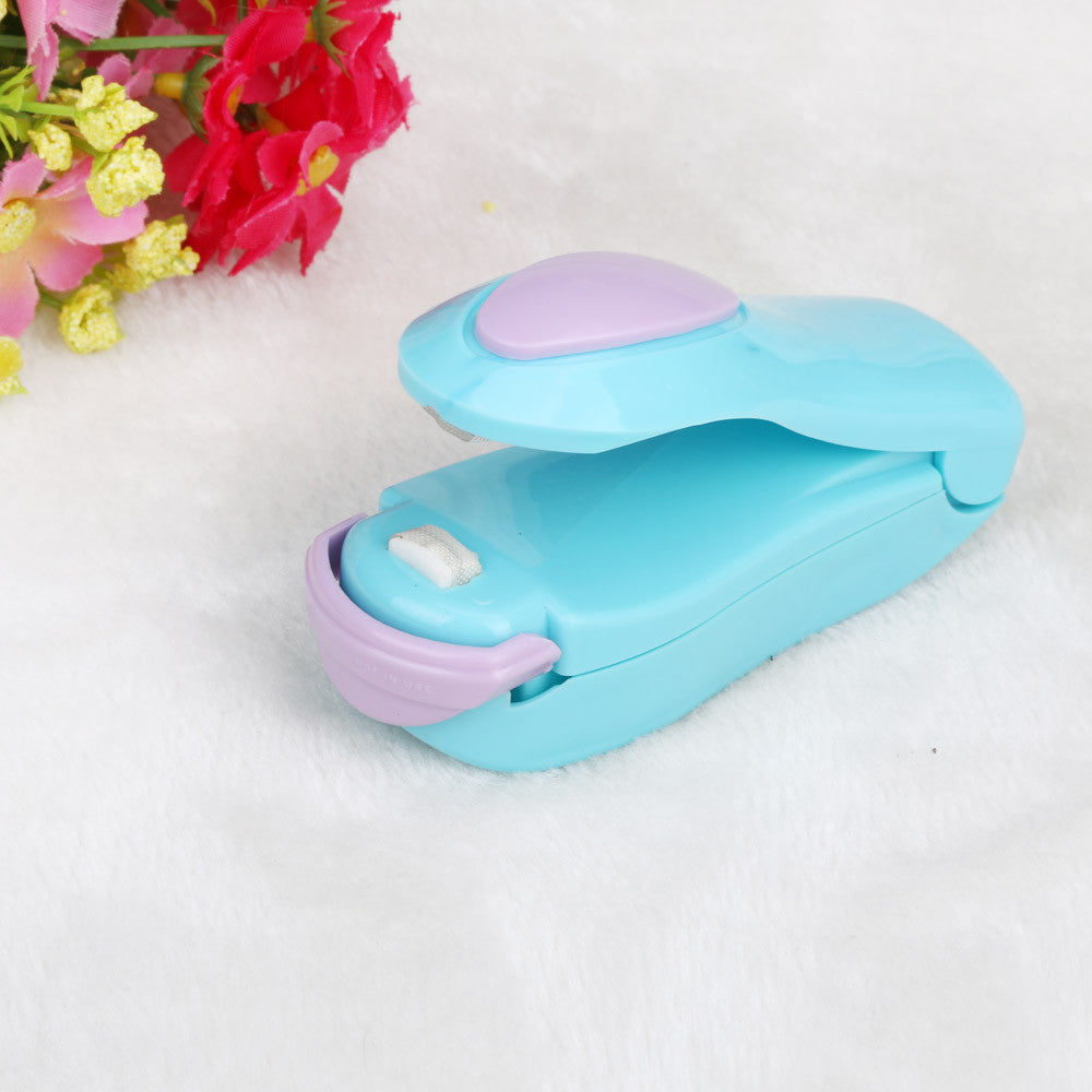 Portable Bag Clips Handheld Mini Electric Heat Sealing Machine Impulse Sealer Seal Packing Plastic Bag Clip work with battery Secondary image