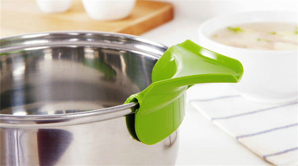 New Coming Creative Kitchen Gadgets Pour Soup Anti-spill and Leak Soup Deflector Useful Home Kitchen Specialty Tools