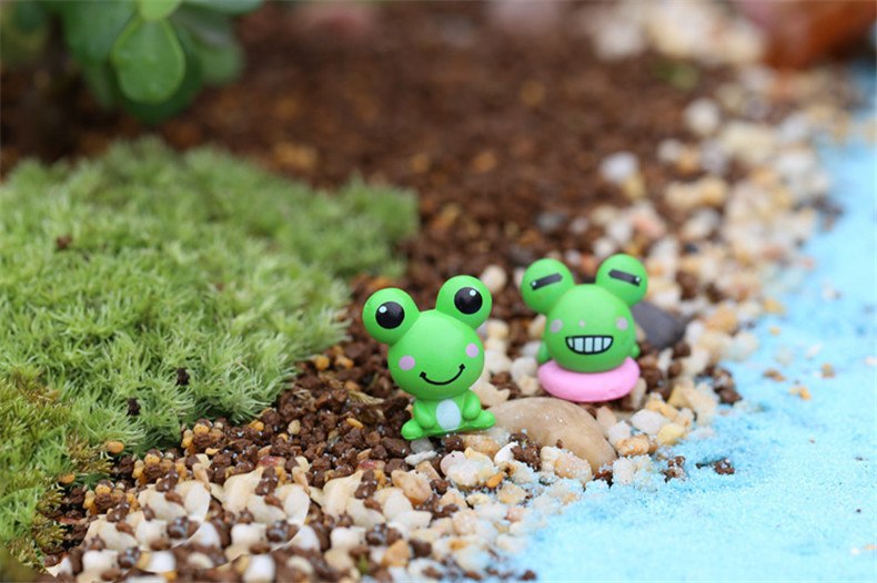 XBJ049 Mini Artificial Frog 2Pcs  Decoration Accessories Fairy Garden Miniatures DIY Craft Micro Landscaping Decor for Garden