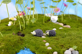 XBJ100 Mini 5pcs Hedgehog mother and little hedgehog decor supplies moss micro landscape deco  Garden deco Creative handicrafts