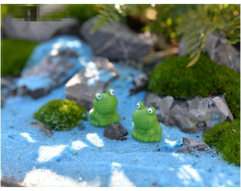 XBJ094 Mini 5pcs Blue eyes small frogs decoration supplies moss micro landscape deco  Garden deco Creative handicrafts