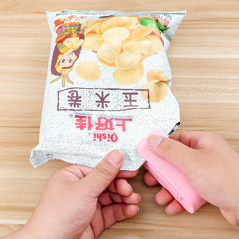 1Piece Hot Selling Household Portable Mini Heat Sealing Machine Impulse Sealer Seal Packing Plastic Package Sealer Drop Shipping Main image