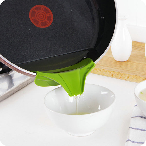 New Coming Creative Kitchen Gadgets Pour Soup Anti-spill and Leak Soup Deflector Useful Home Kitchen Specialty Tools