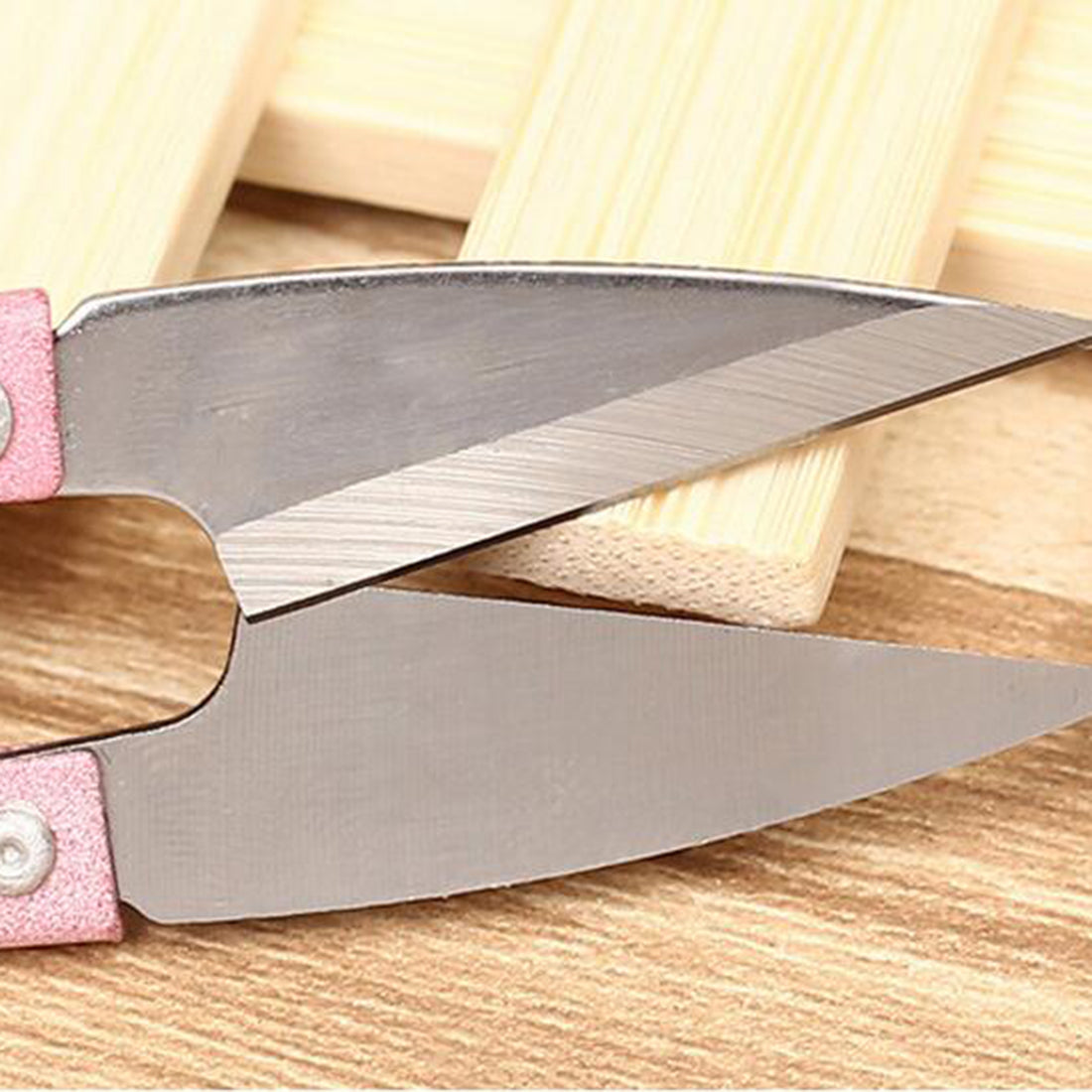 Snip Thread Cutter Scissors Tailor Scissors Sewing Cross Stitch Scissors For Fabric Cross Stitch Embroidery Random Color Secondary image