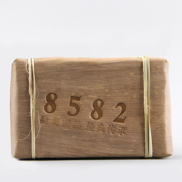 Yunnan Menghai Classical 8582 Cha Puer Tea Brick Classical Old Tree Puerh 250g