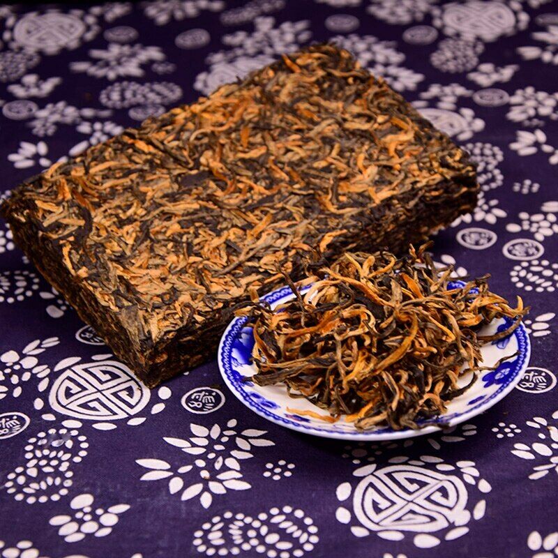 Fengqing Dian Hong Golden Buds Dianhong Yunnan Dian Hong Black Tea Brick 250g Main image