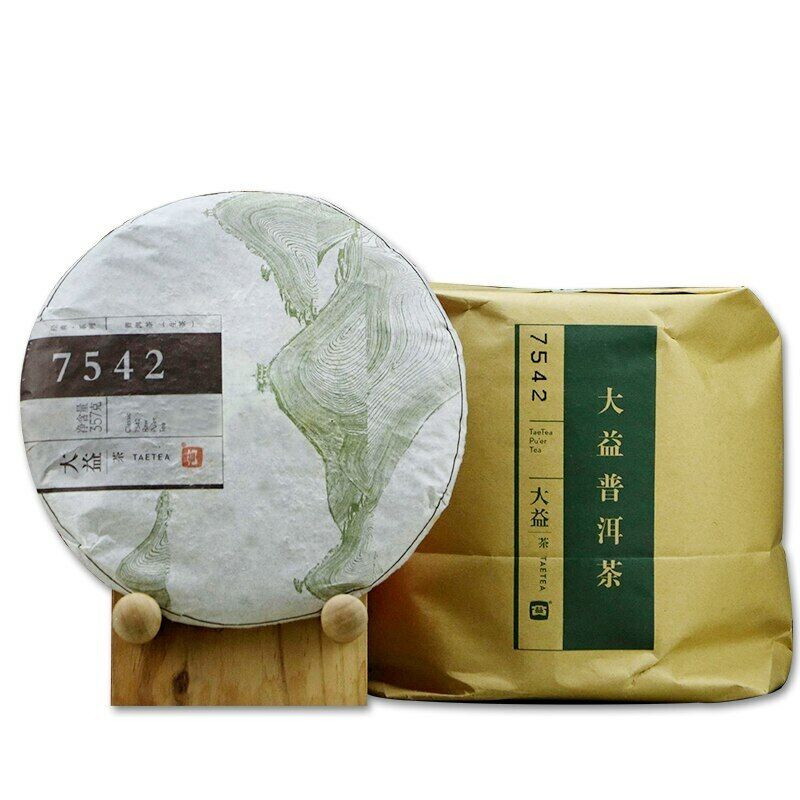 TAETEA 7542 Sheng Puerh Dayi 1401 Batch Cha Pu er Menghai Tea Cake 357g Secondary image