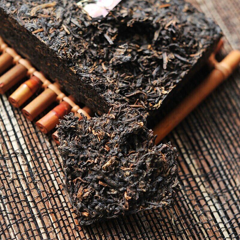 Yunnan Menghai 7562 TAETEA Dayi Tea Pu-erh Brick Tea Ripe Ecology Puer Tea 250g Main image