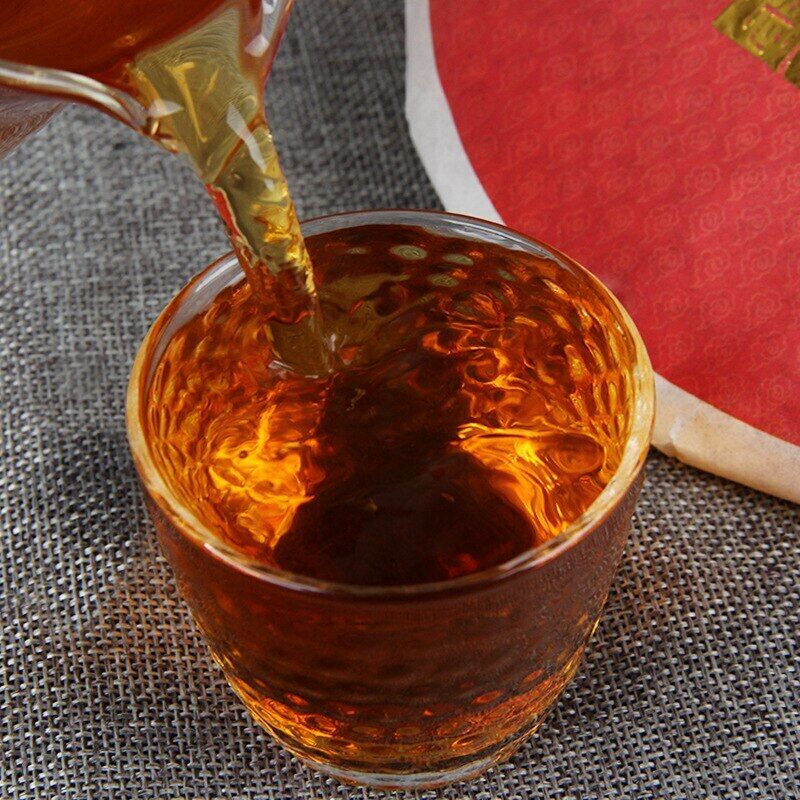 Collection Tea Yunnan Old Tree Black Tea Ancient Tree Dianhong Tea Cake 357g Main image
