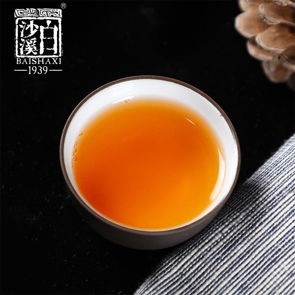 1953 Dark Tea Brick // yr Golden Flower Fu Cha Anhua Baishaxi 338g