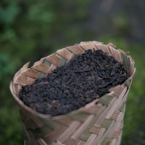 高档黑茶雅安老树茶手工茶中国茶砖礼物500g Gao Dang Hei Cha Ya An Lao Shu Cha Shou Gong Cha