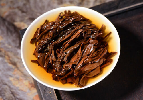 Yunnan Sun Dried Black Tea Ancient Arbor Tree Dian Hong Black Tea Cake 357g